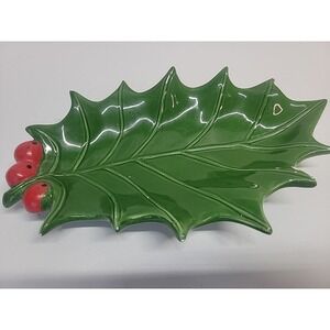Vintage Mold Ceramic Holly Berry Leaf Christmas‎ Candy/Nut Dish Taiwan
